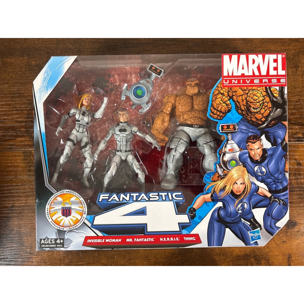 Marvel Universe Fantastic 4 Action Figure Set Hasbro 29139 Future Foundation